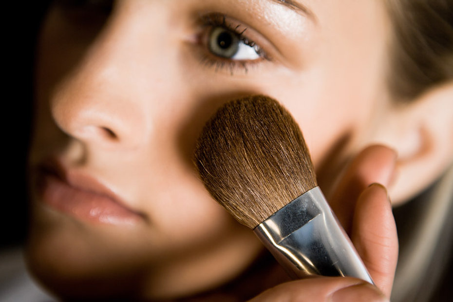 Makeup artistry training at Helderberg beauty school in the Western Cape